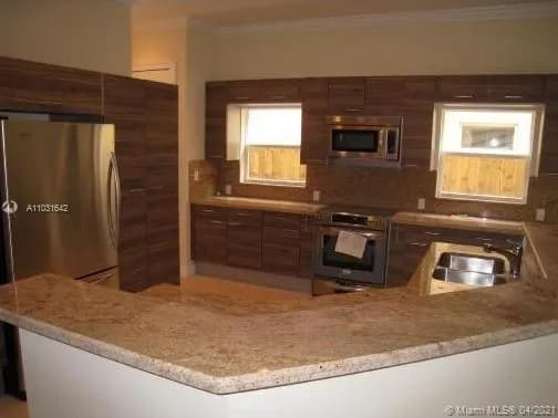 215 SW 11th St # 215, Fort Lauderdale FL 33315