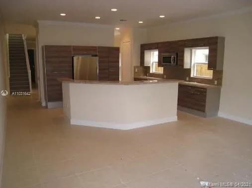 215 SW 11th St # 215, Fort Lauderdale FL 33315