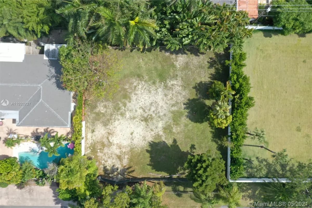 3605 Battersea Rd, Miami FL 33133