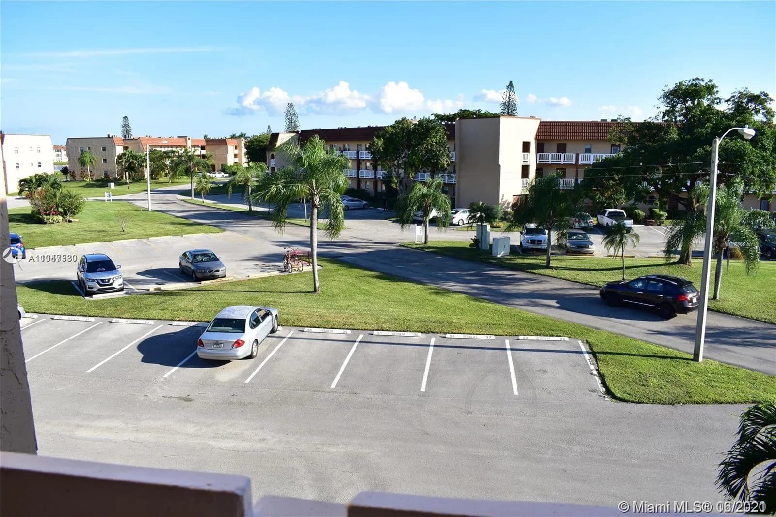 9041 Sunrise Lakes Blvd # 311, Sunrise FL 33322