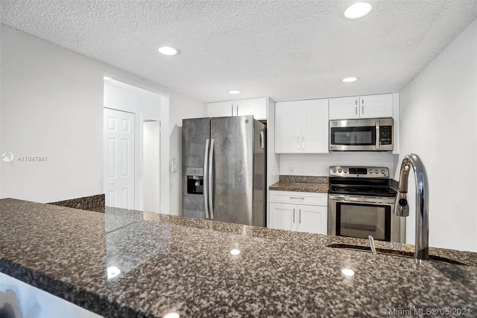 555 NE 123rd St # B, North Miami FL 33161