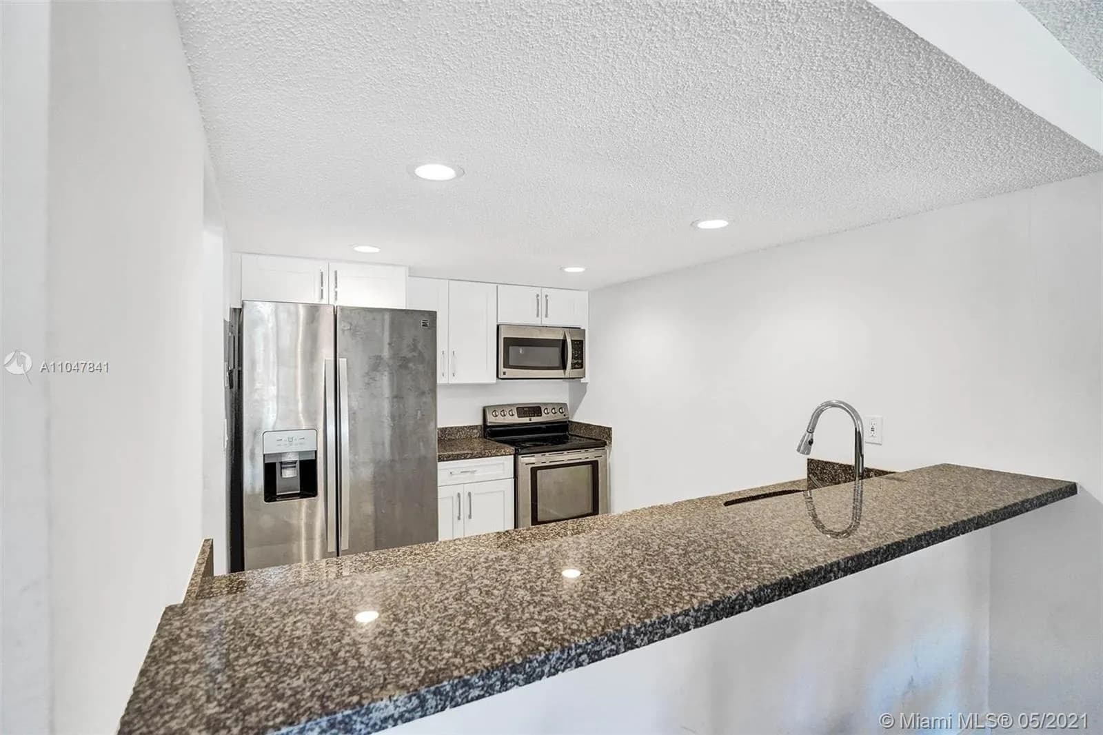 555 NE 123rd St # B, North Miami FL 33161