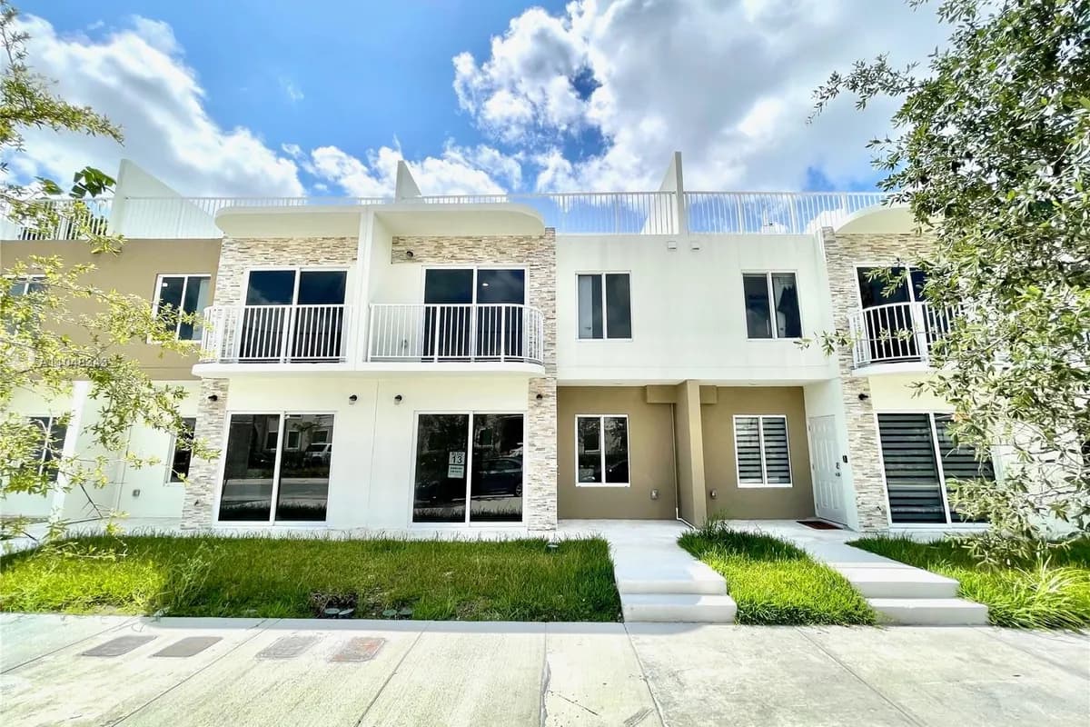 25936 SW 139th Path, Homestead FL 33032