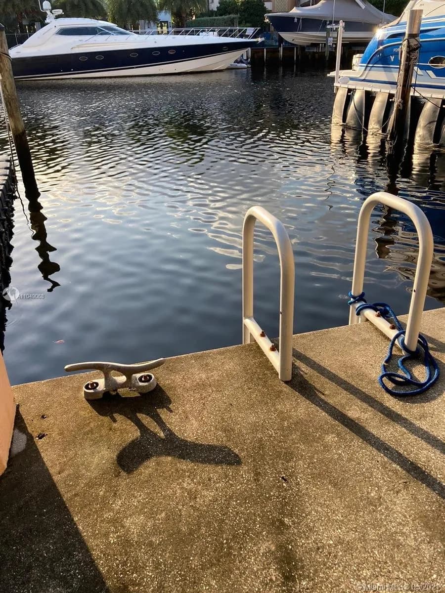 65 Hendricks Isle, Fort Lauderdale FL 33301