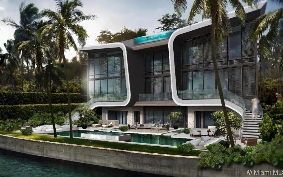 1236 S Venetian Way, Miami FL 33139