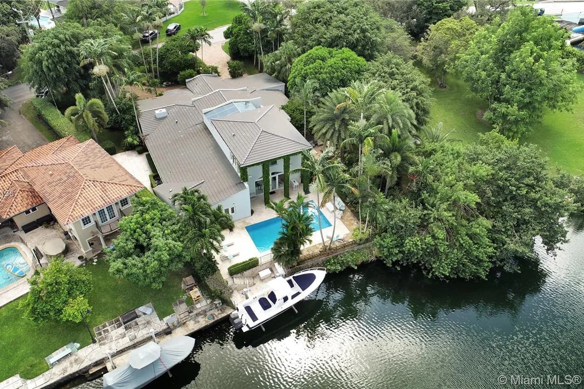 755 Blue Rd, Coral Gables FL 33146