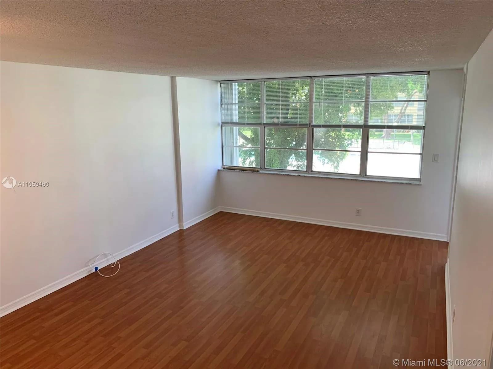 2771 Taft St # 207, Hollywood FL 33020