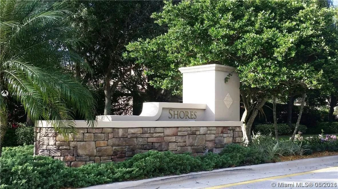 19506 N Coquina Way, Weston FL 33332