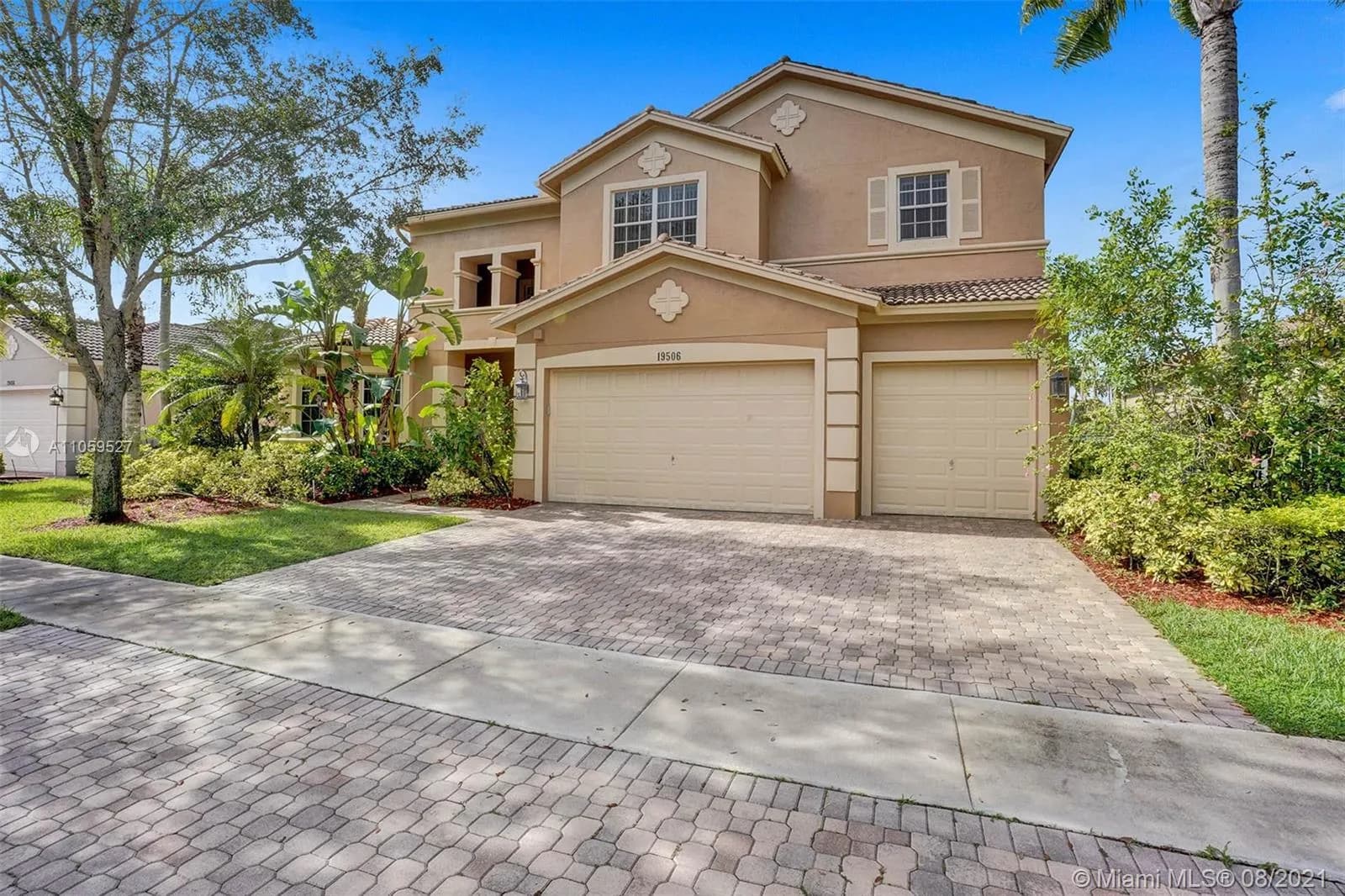 19506 N Coquina Way, Weston FL 33332