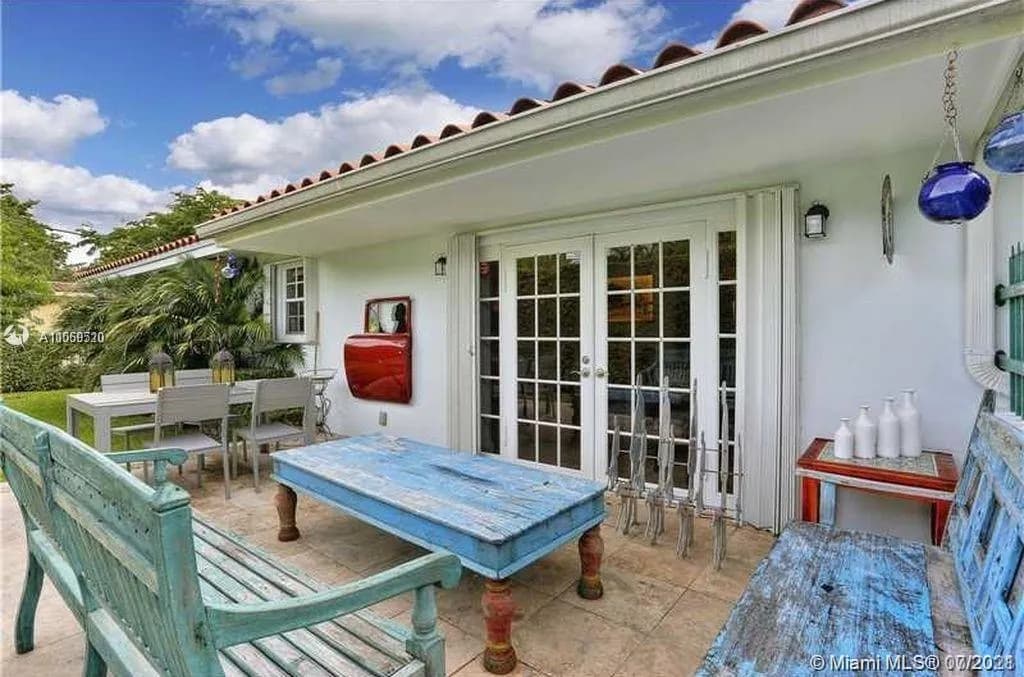 1551 Ancona Ave, Coral Gables FL 33146