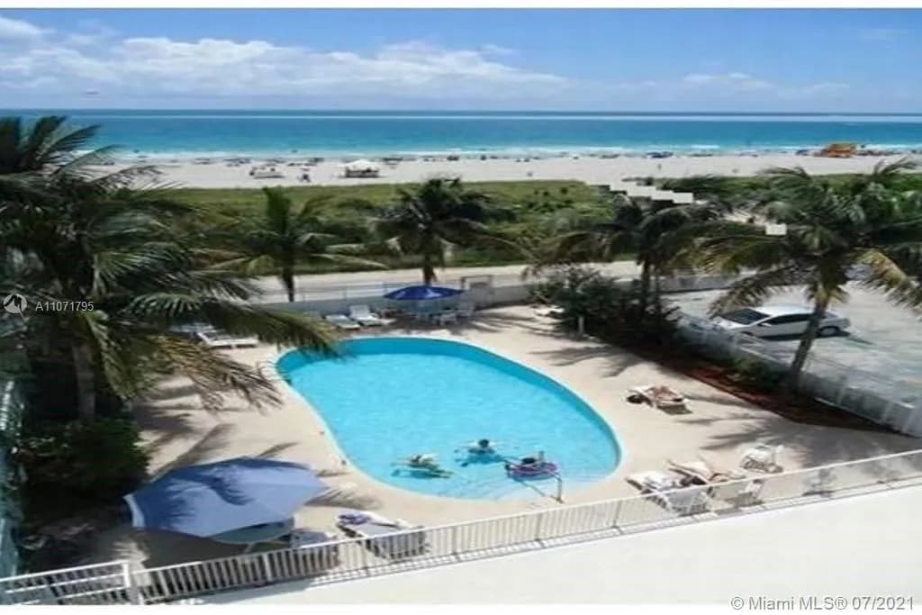 335 Ocean Dr # 214, Miami Beach FL 33139