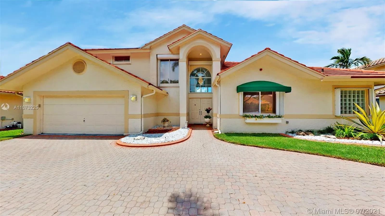 10261 SW 15th St, Pembroke Pines FL 33025