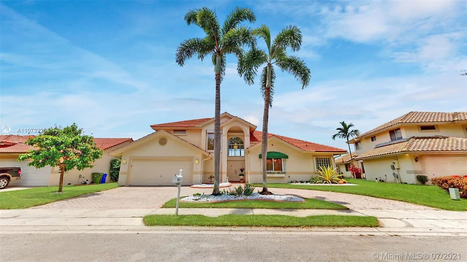 10261 SW 15th St, Pembroke Pines FL 33025