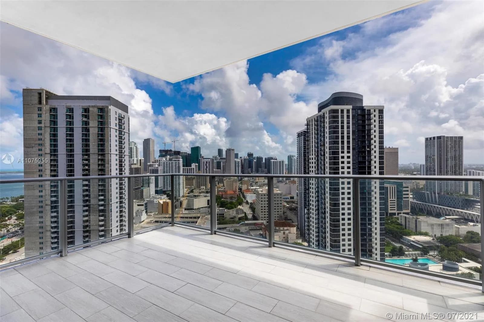 851 NE 1st Ave # 3011, Miami FL 33132