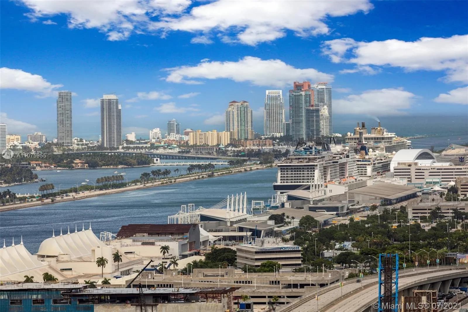 851 NE 1st Ave # 3011, Miami FL 33132