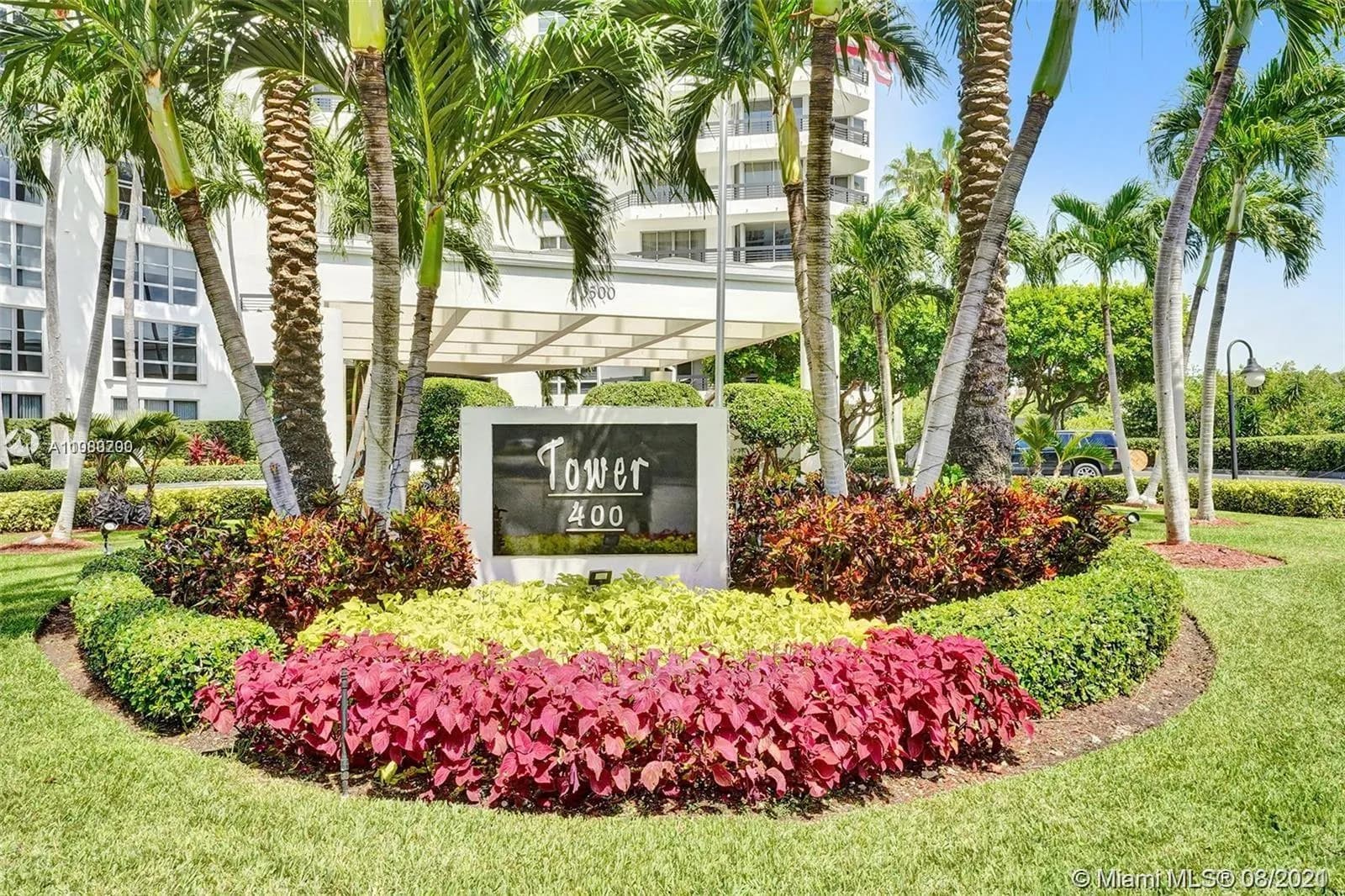 3500 Mystic Pointe Dr # 2908, Aventura FL 33180