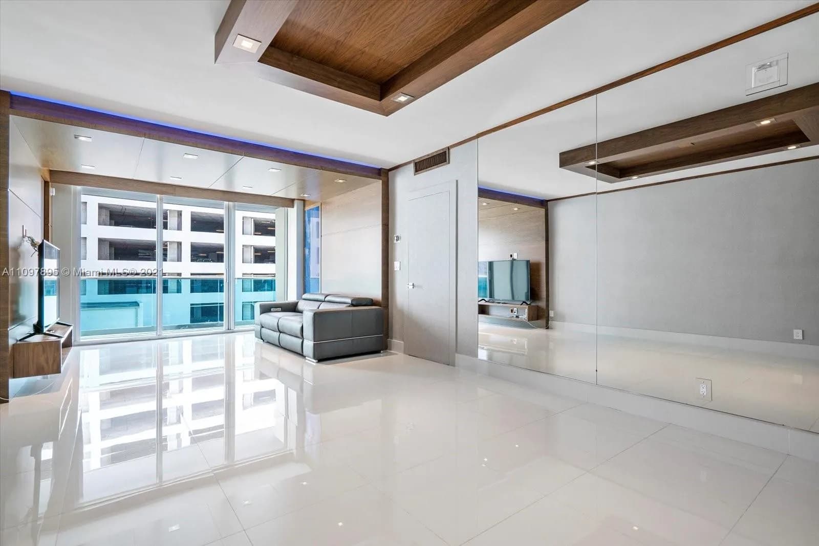 4001 S Ocean Dr # 5F, Hollywood FL 33019