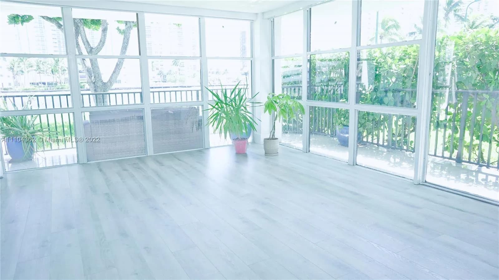 1000 Parkview Dr # 120, Hallandale Beach FL 33009