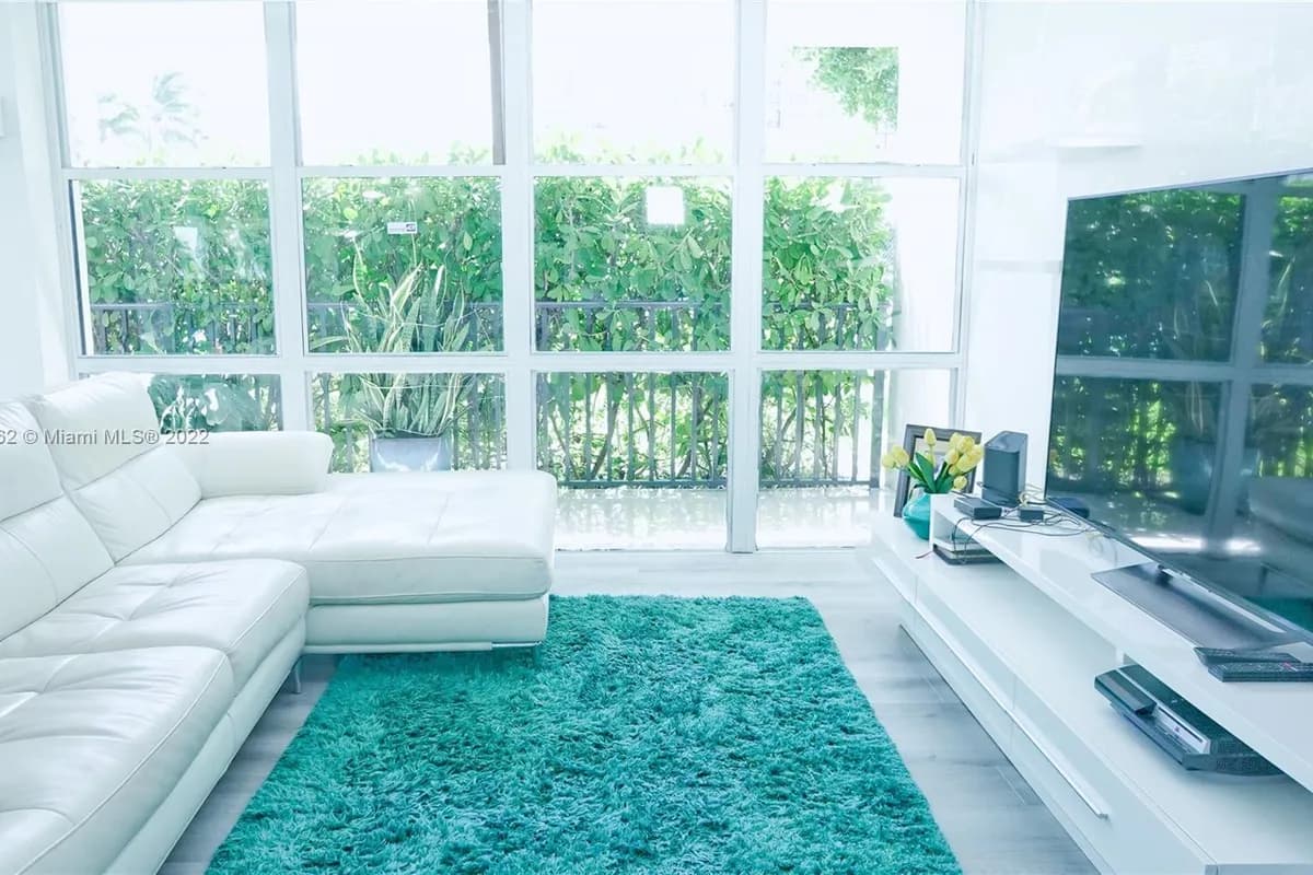 1000 Parkview Dr # 120, Hallandale Beach FL 33009