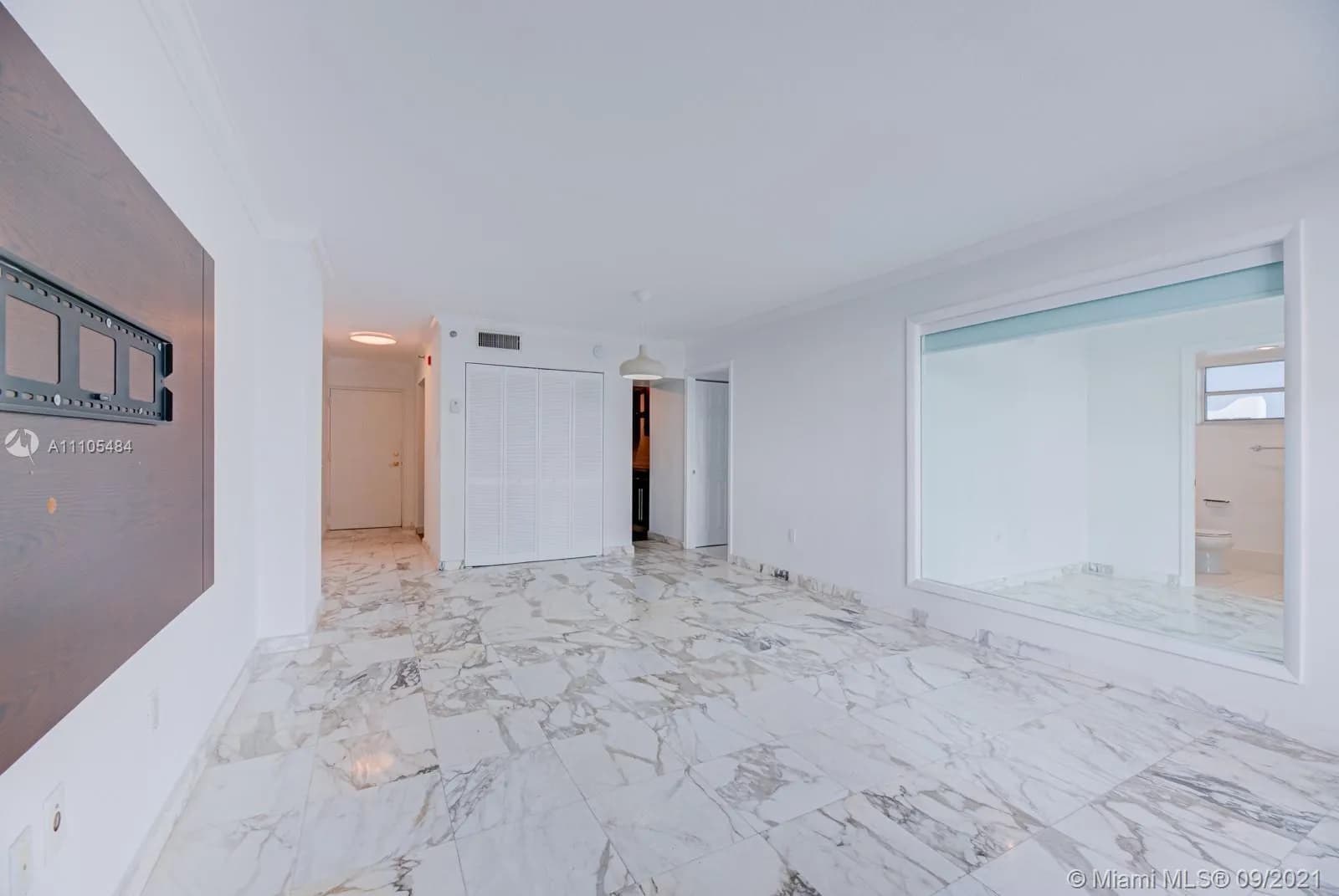 7933 West Dr # 817, North Bay Village FL 33141