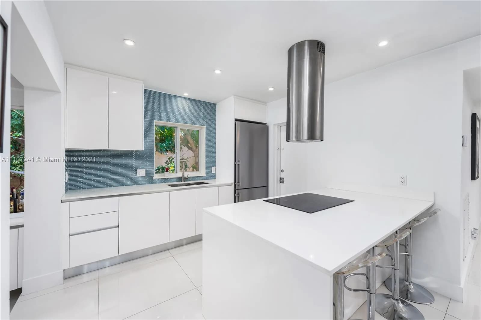 544 Allendale Rd, Key Biscayne FL 33149