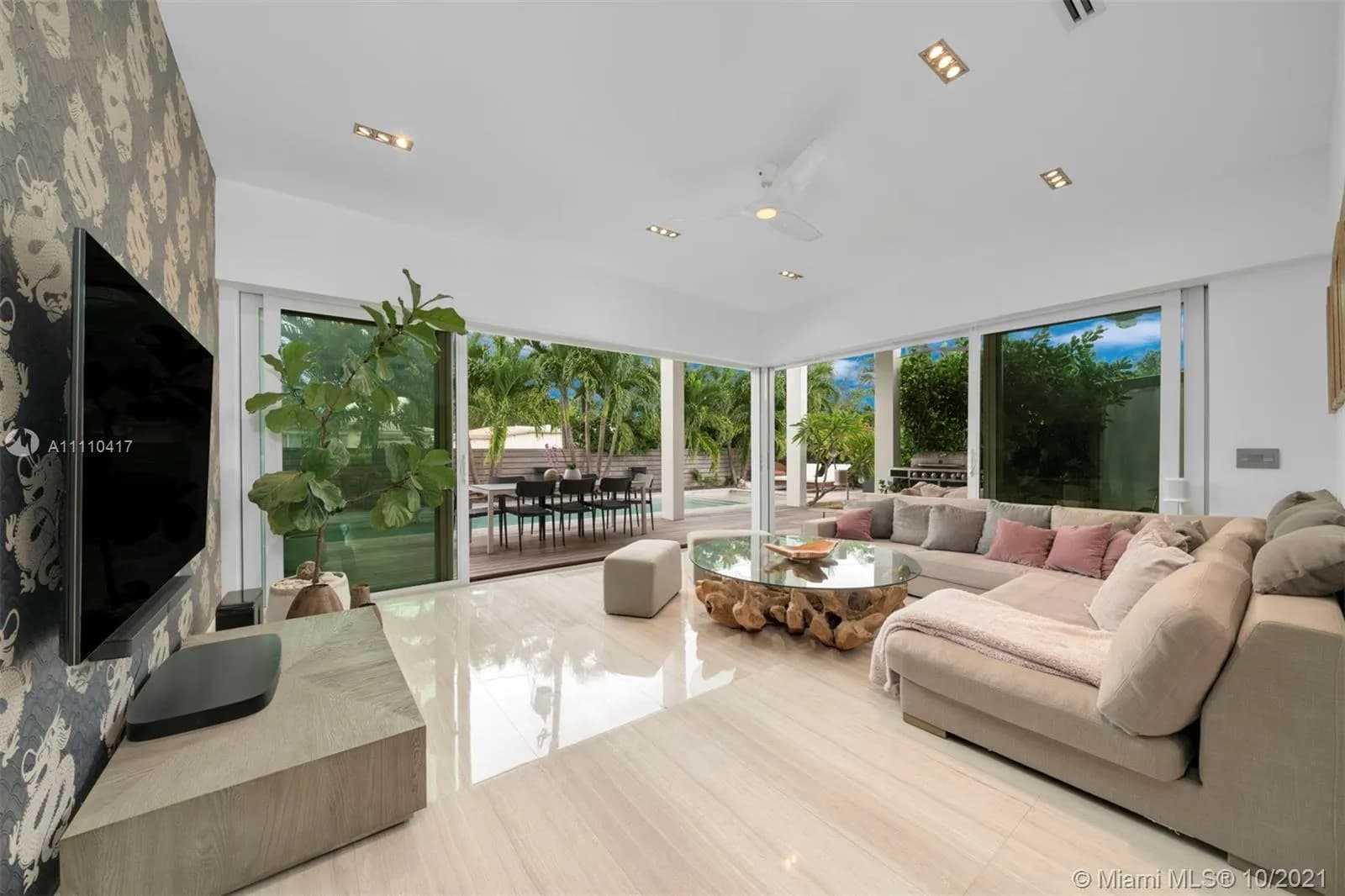 4 bedroom 4 bath for sale at 265 Fairway Dr, Miami Beach FL 33141