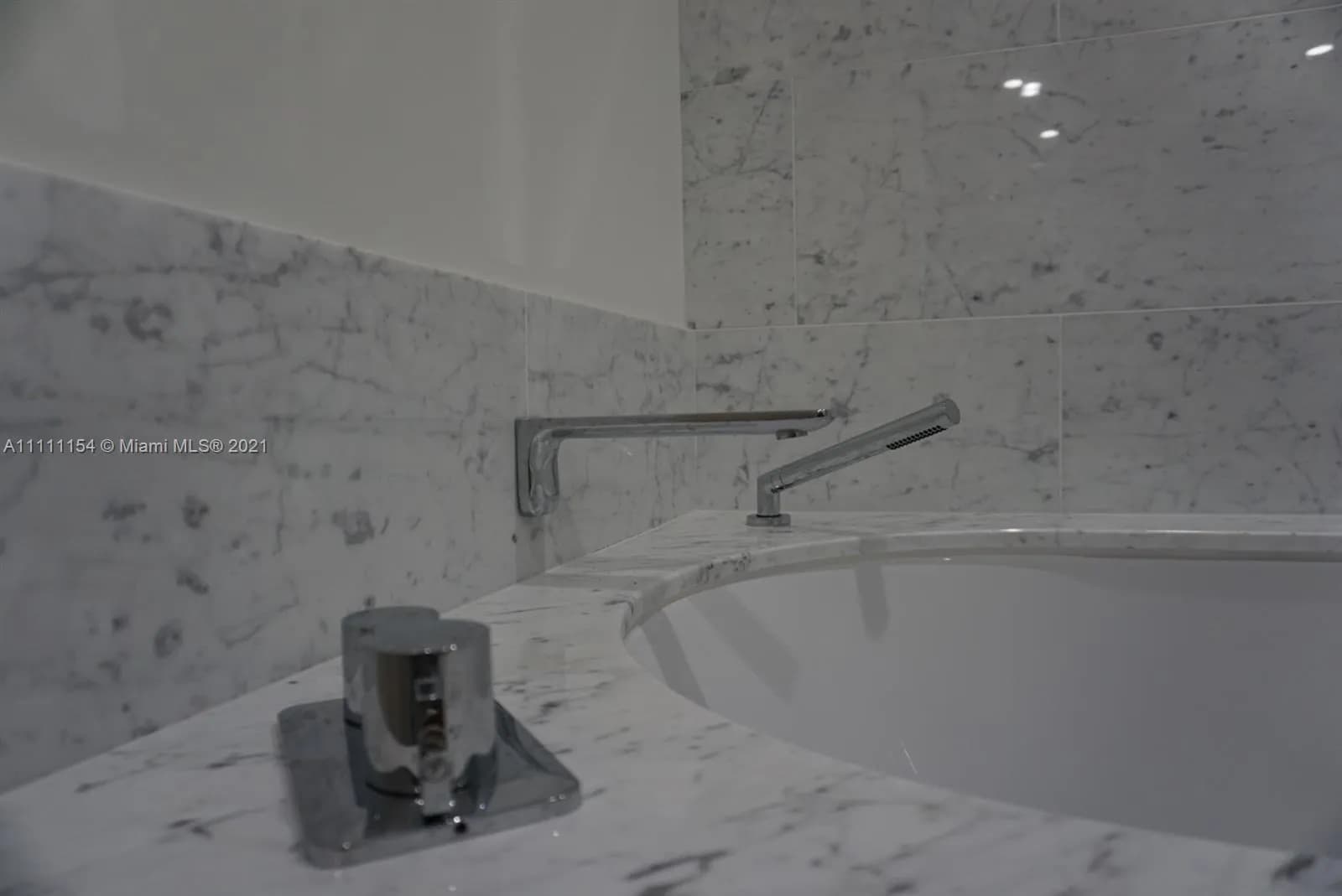 1000 Brickell Plz # 3108, Miami FL 33131