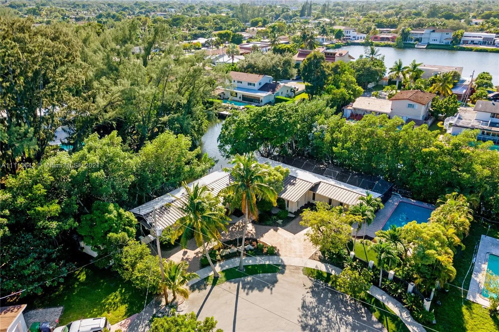 19860 NE 24th Ct, Miami FL 33180