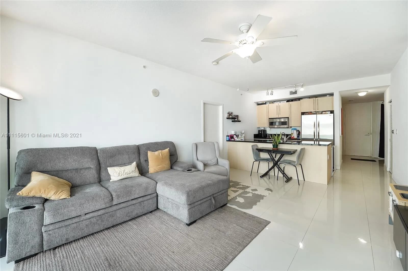 79 SW 12th St # 3809S, Miami FL 33130