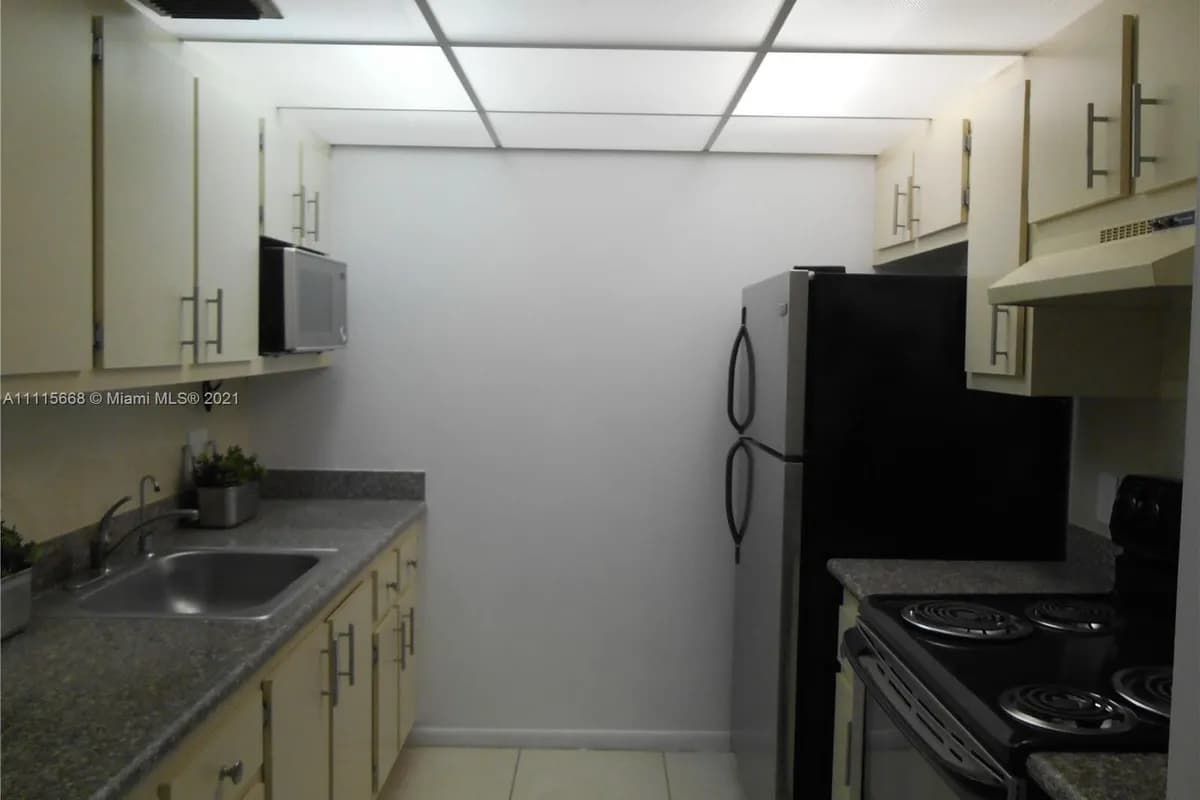 251 SW 132nd Way # 408H, Pembroke Pines FL 33027