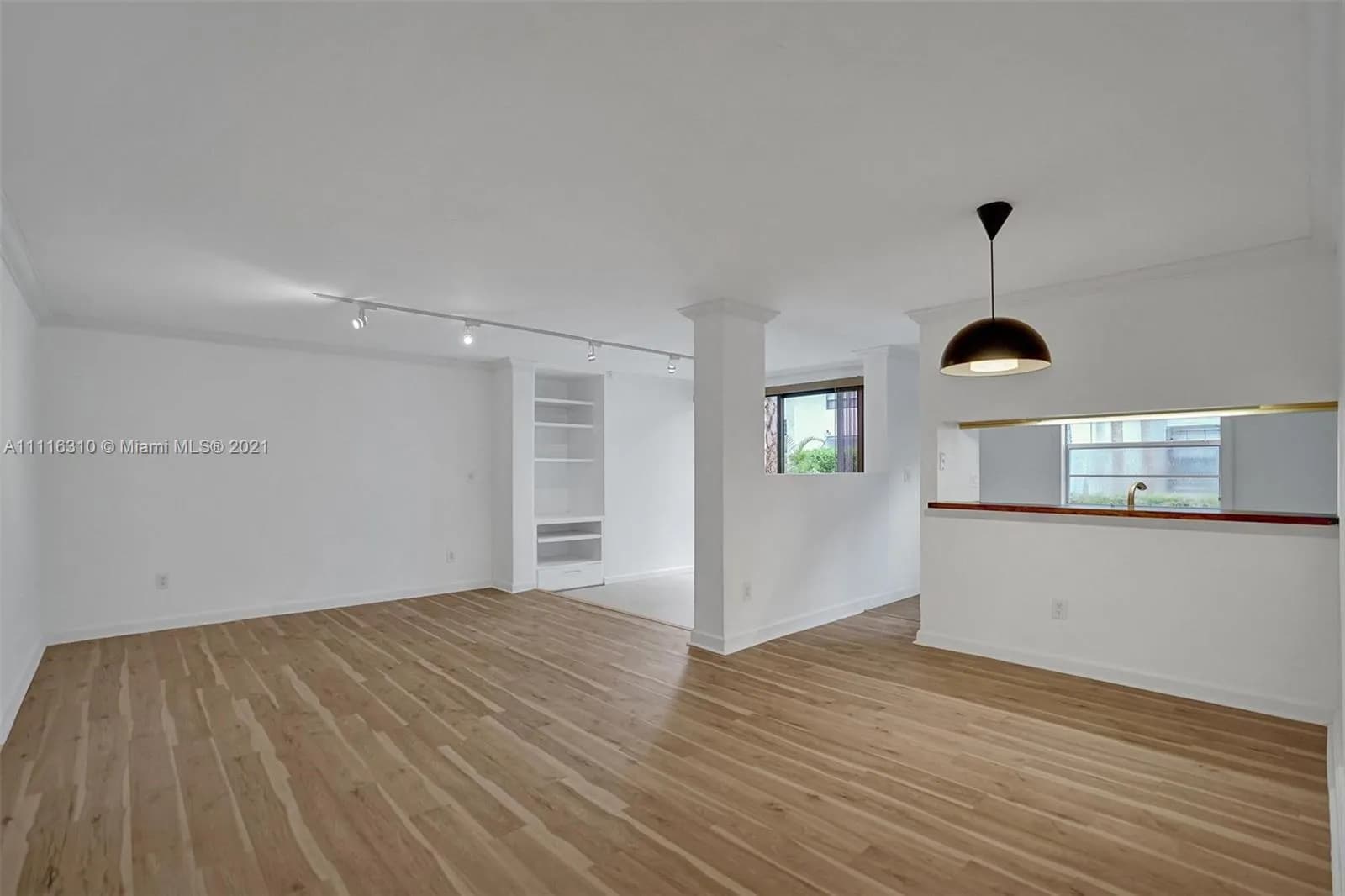 3559 Magellan Cir # 2, Aventura FL 33180