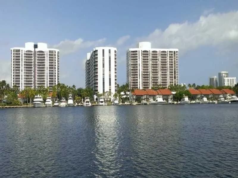 3598 Yacht Club Dr # 2004, Aventura FL 33180