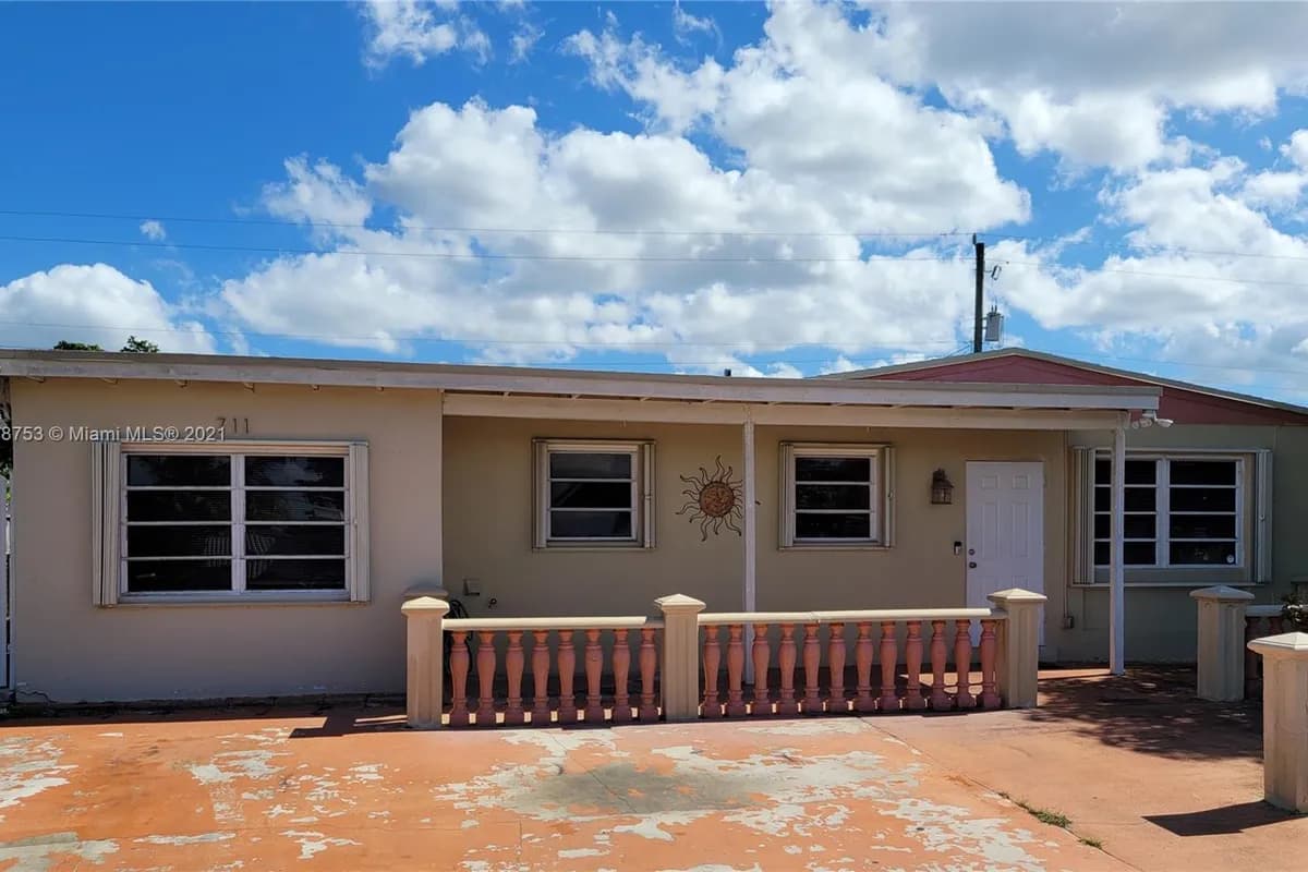 711 N 66th Ave, Hollywood FL 33024