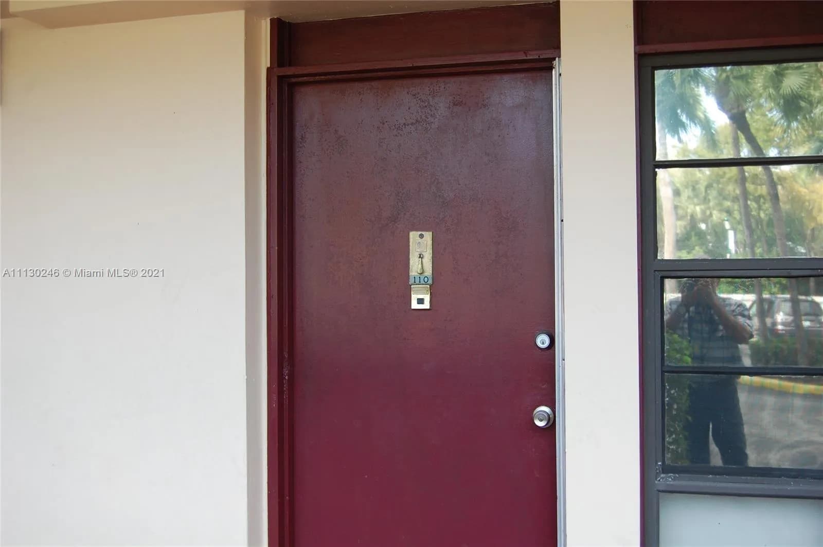 3301 N Country Club Dr # 110, Aventura FL 33180