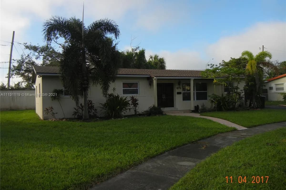 870 NE 182nd St, North Miami Beach FL 33162
