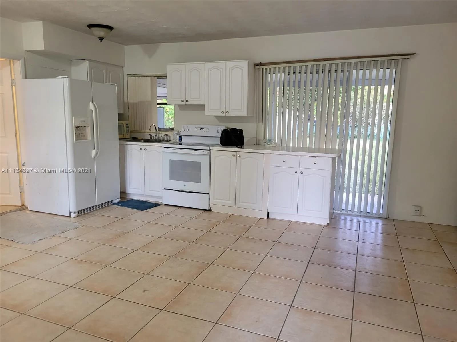 123 SW 68th Ave, Pembroke Pines FL 33023