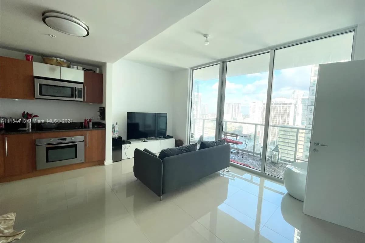 300 S Biscayne Blvd # 2603, Miami FL 33131