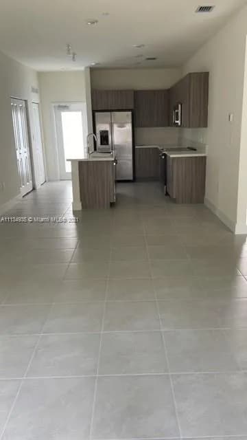 8265 NW 41 st # 305, Doral FL 33166