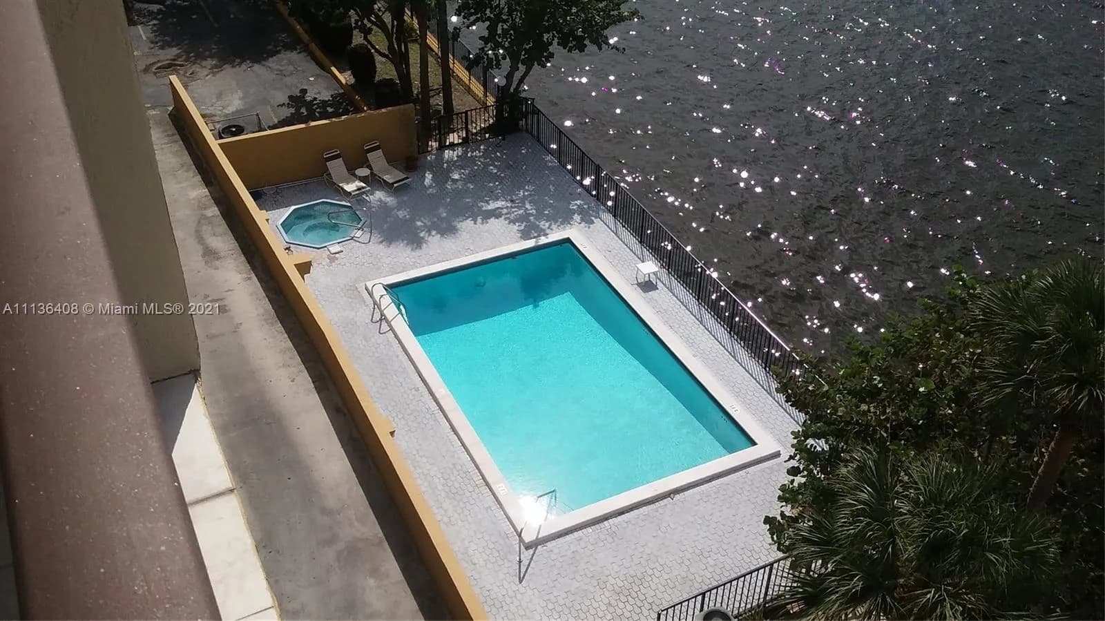 17878 N Bay Rd # 207, Sunny Isles Beach FL 33160