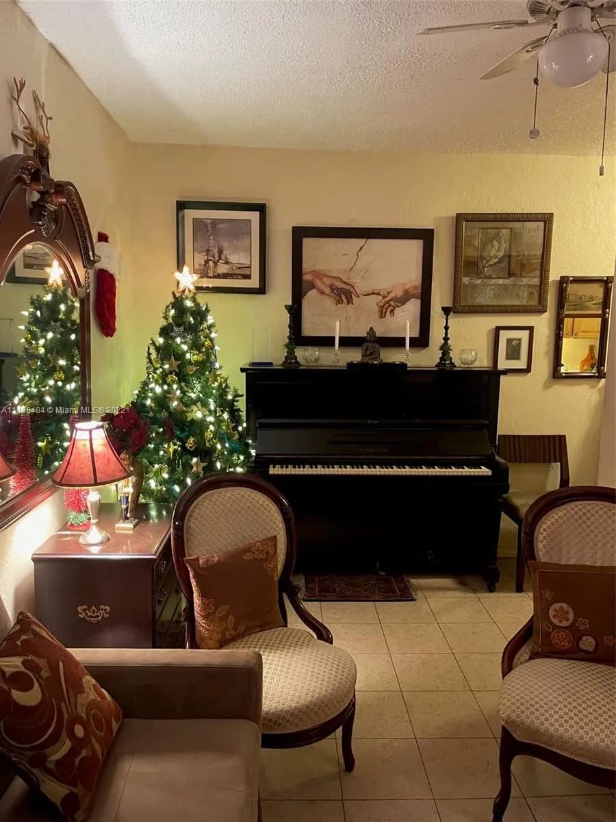 1555 Pennsylvania Ave # 110, Miami Beach FL 33139