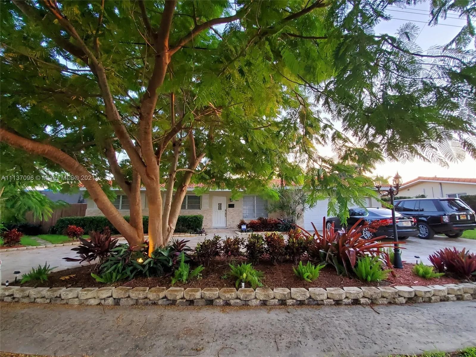 6020 SW 13th St, Plantation FL 33317