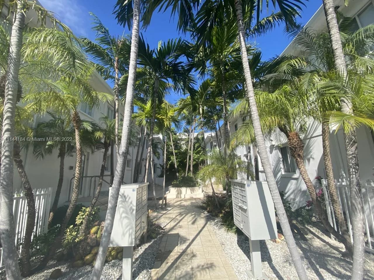 731 6th St, Miami Beach FL 33139