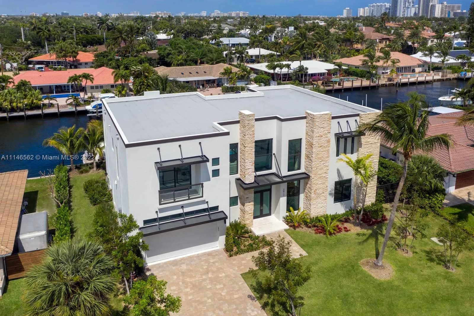 2817 NE 35th St, Fort Lauderdale FL 33306