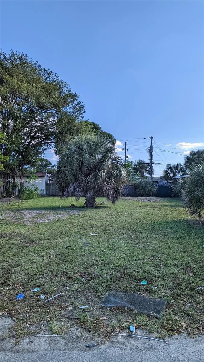 700 NW 5TH AVE, Pompano Beach FL 33060