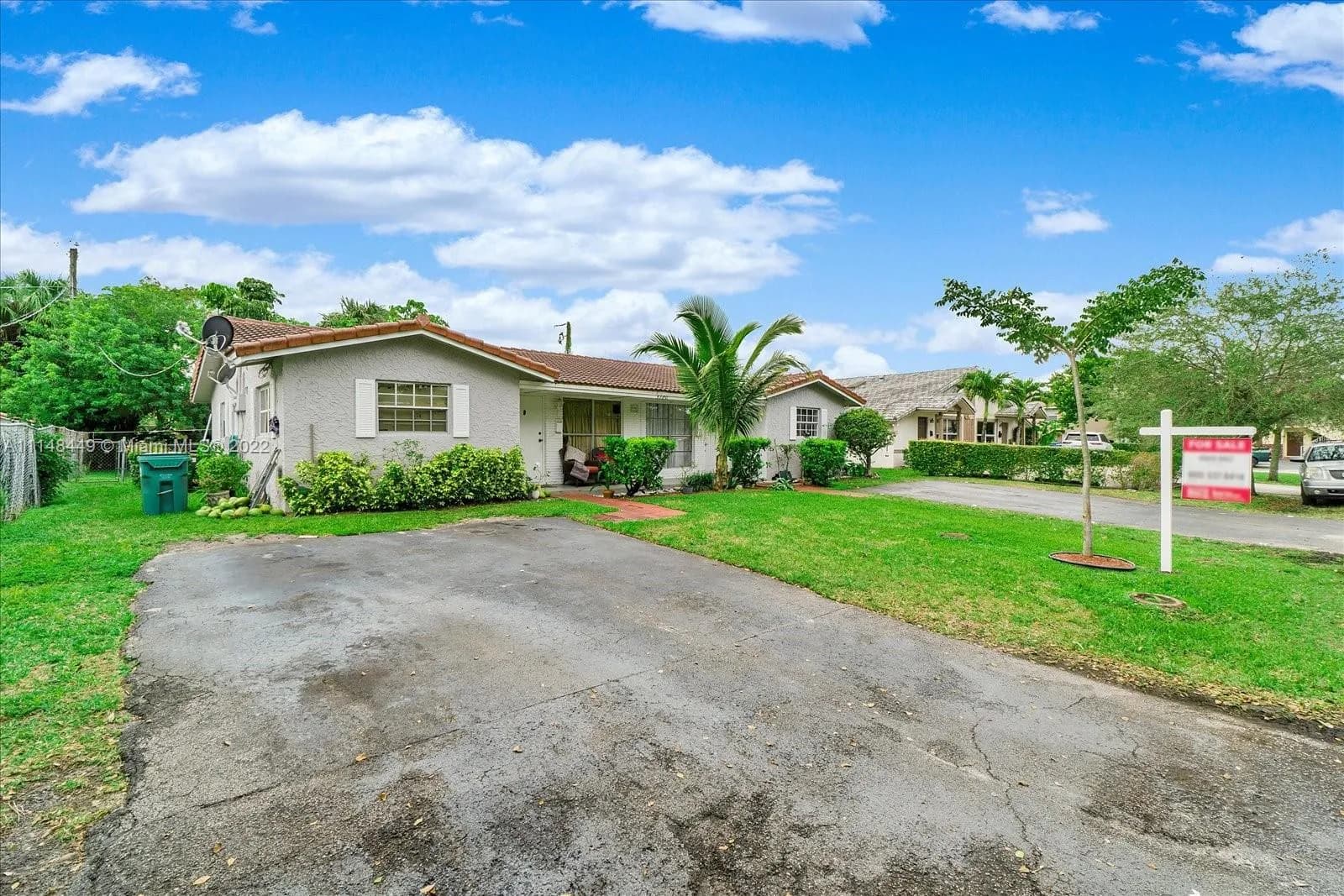 4380 NW 79th Ter, Coral Springs FL 33065