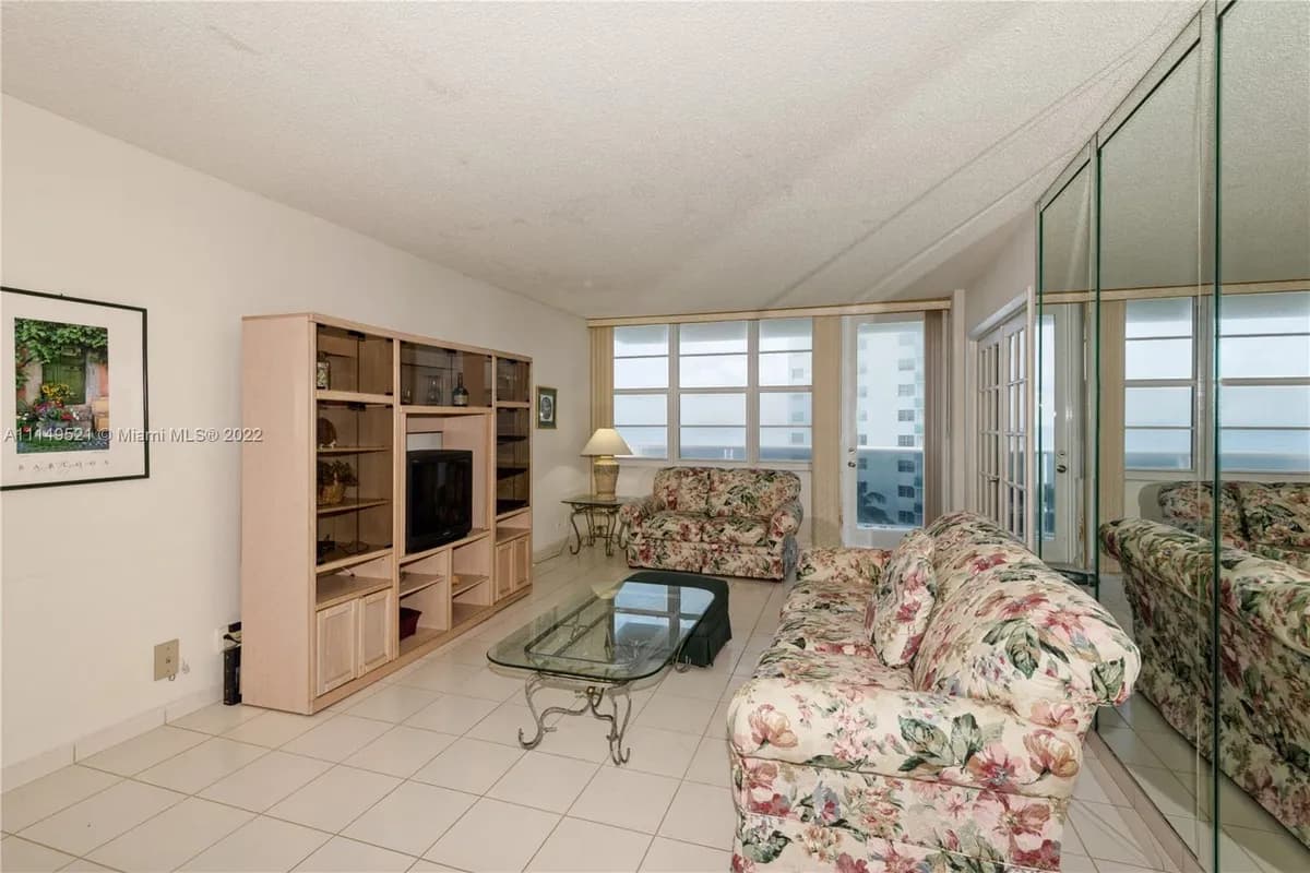 3725 S Ocean Dr # 716, Hollywood FL 33019