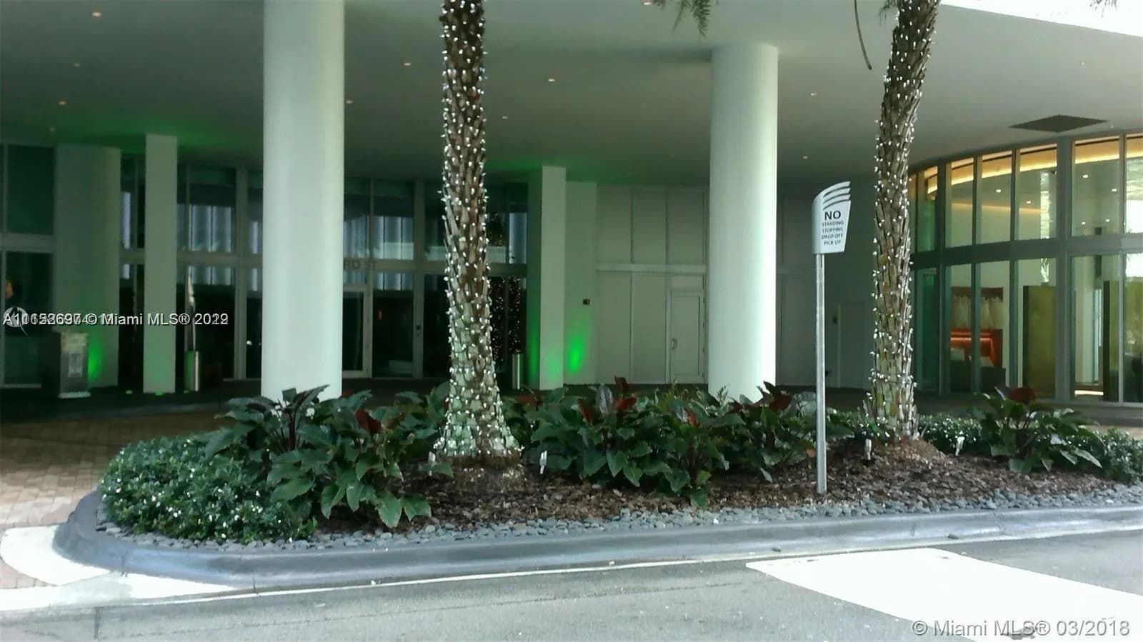 90 SW 3rd St # 15, Miami FL 33130