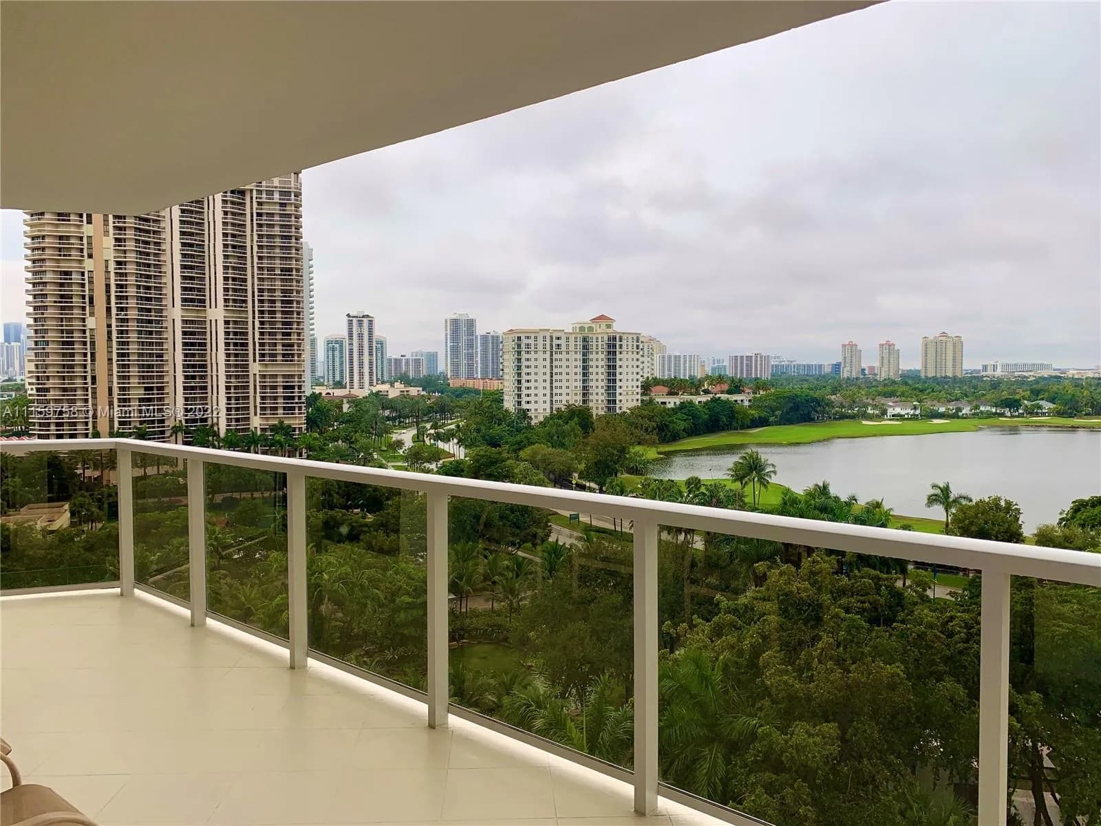 20281 E Country Club Dr # 811, Aventura FL 33180