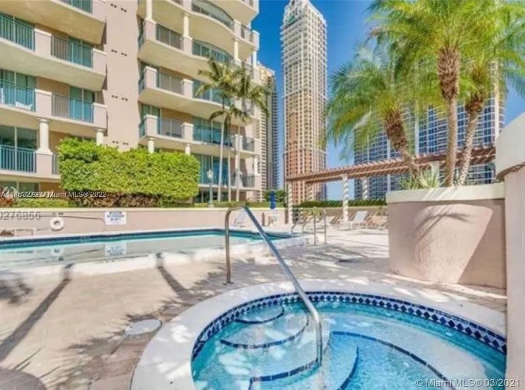 17555 Atlantic Blvd # 1003, Sunny Isles Beach FL 33160