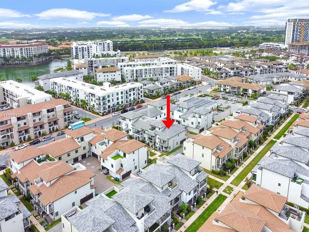 4700 NW 83rd Psge, Doral FL 33166